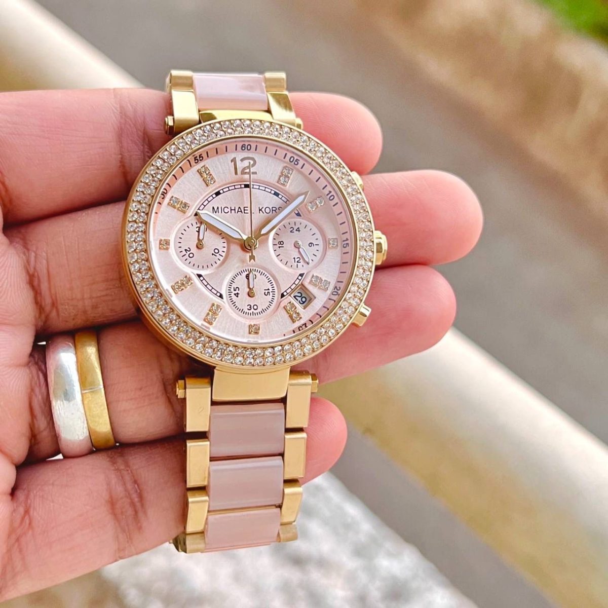 Buy Michael Kors Ladies first copy watch India