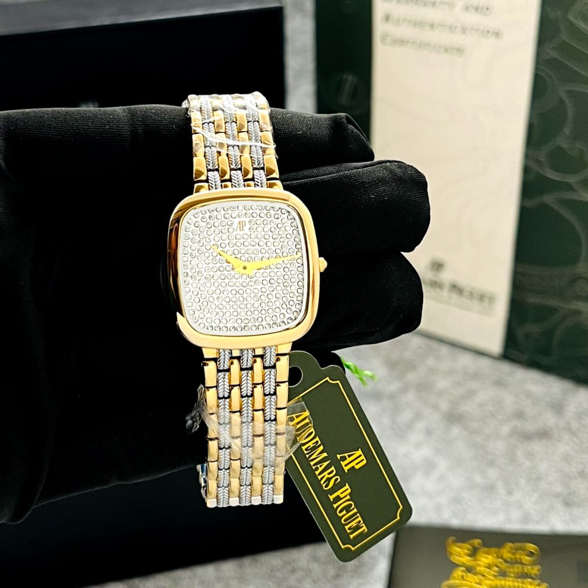 Buy Audemars-Piguet first copy watch India