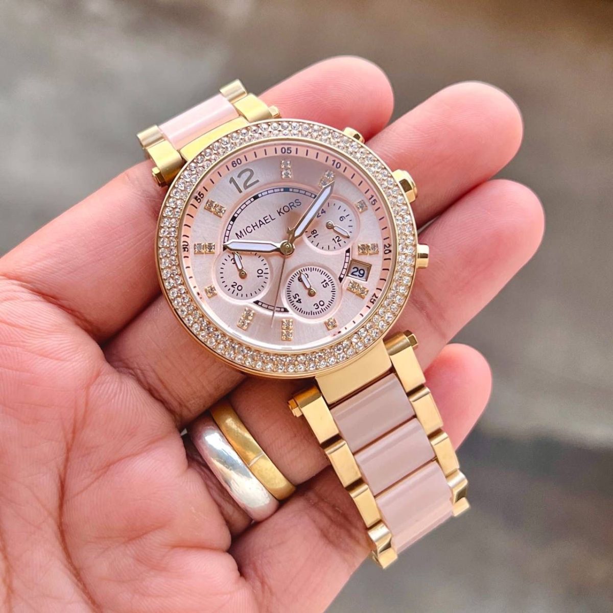 Buy Michael Kors Ladies first copy watch India